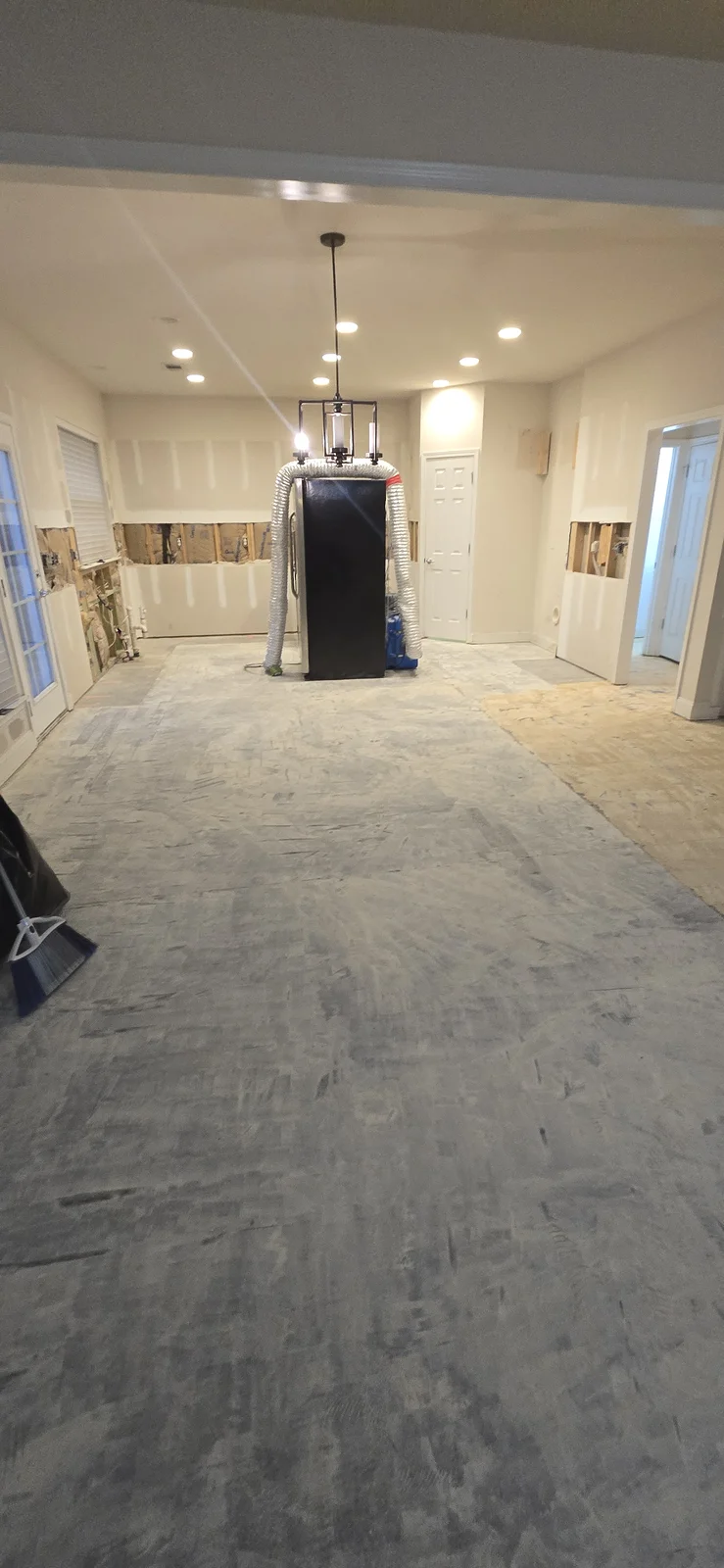 Direct-Stick Hardwood Uplift & Adhesive Residue Removal