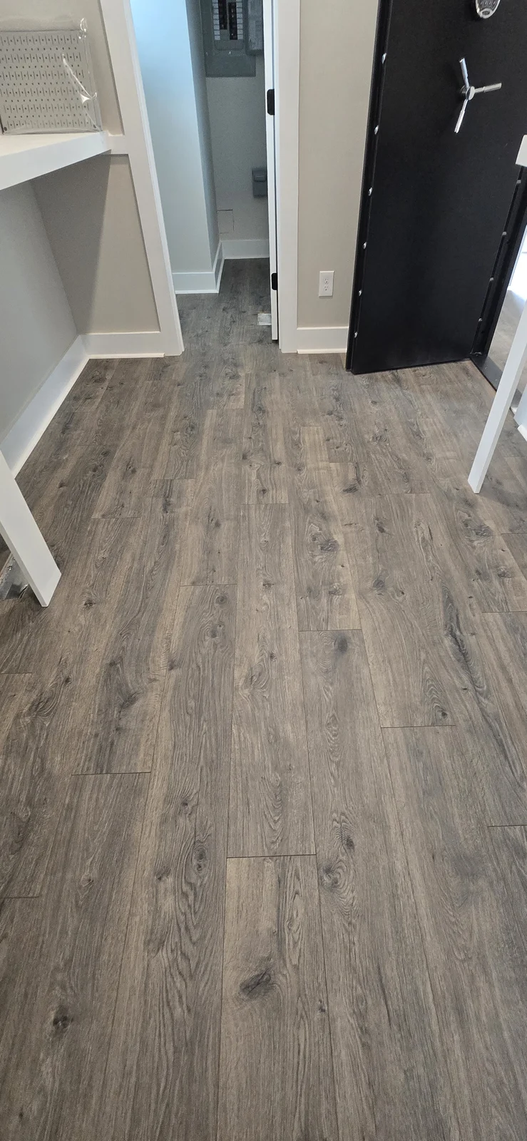 AC4 Commercial-Rated Laminate Floating Floor Fitout